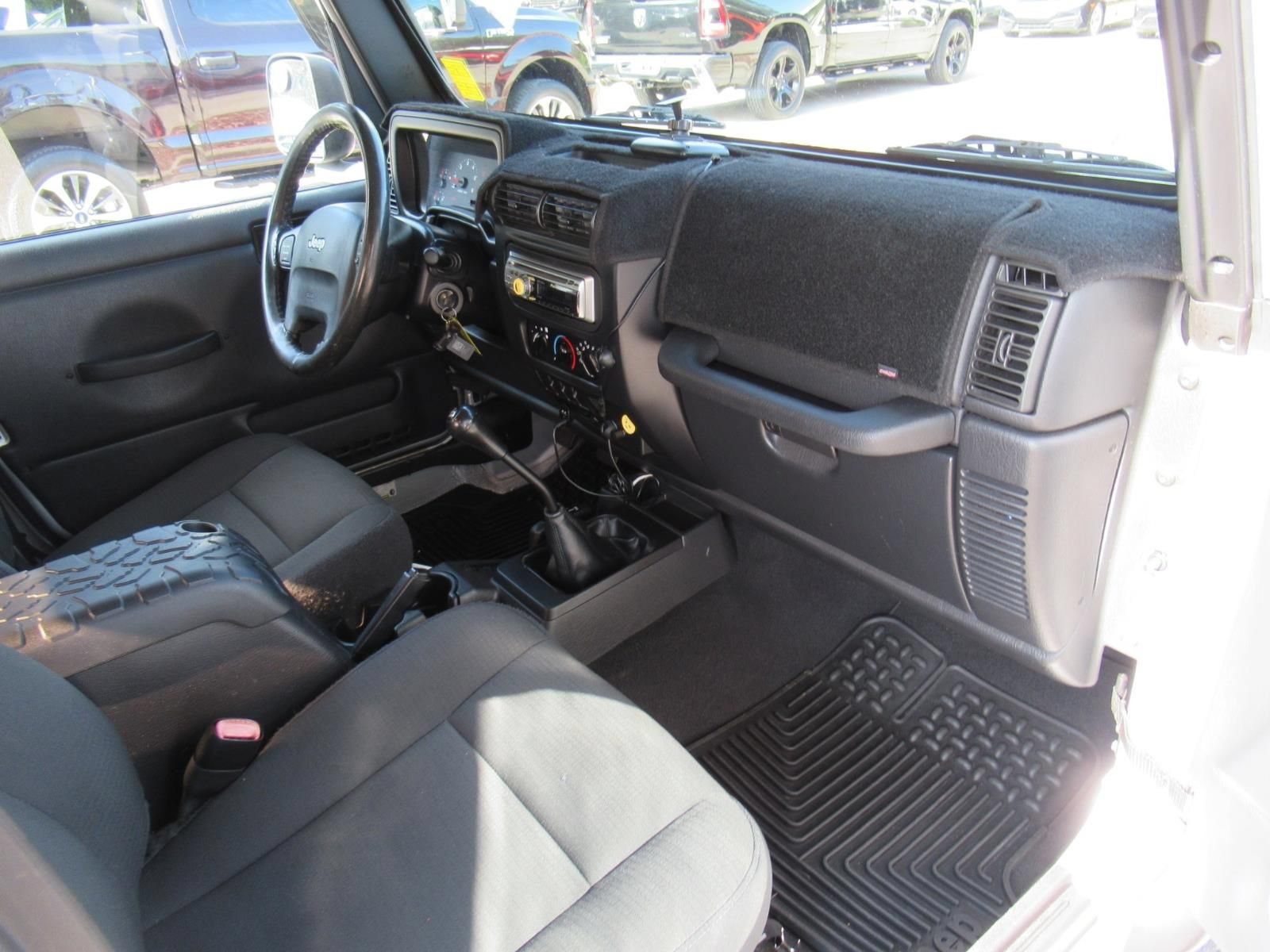 Used 2006 Jeep Wrangler Sport w/ 30" Tire & Wheel Group AWD/4WD image 12