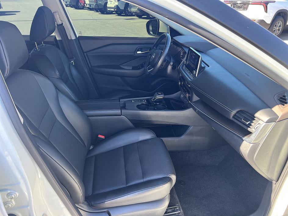 Certified 2023 Nissan Rogue SV w/ SV Premium B Package image 17