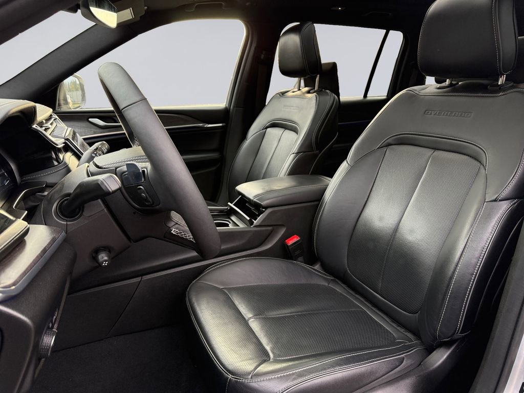 Certified 2024 Jeep Grand Cherokee L Overland w/ Rear Seat Video Group I image 13