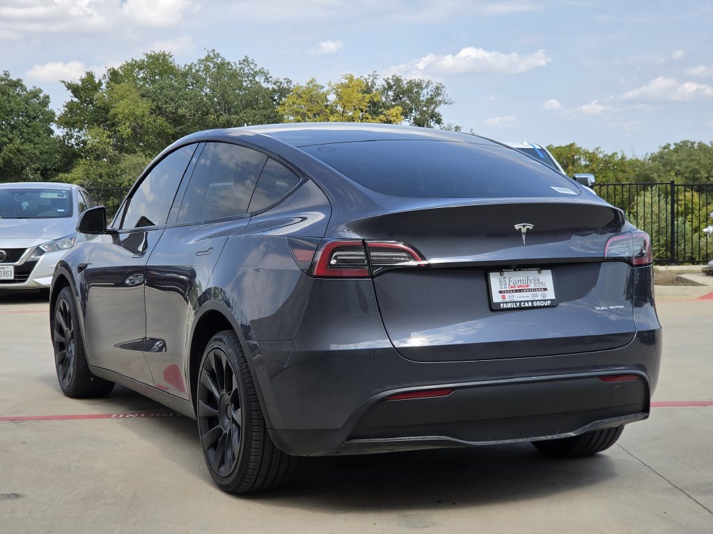 Used 2023 Tesla Model Y Long Range AWD/4WD image 3