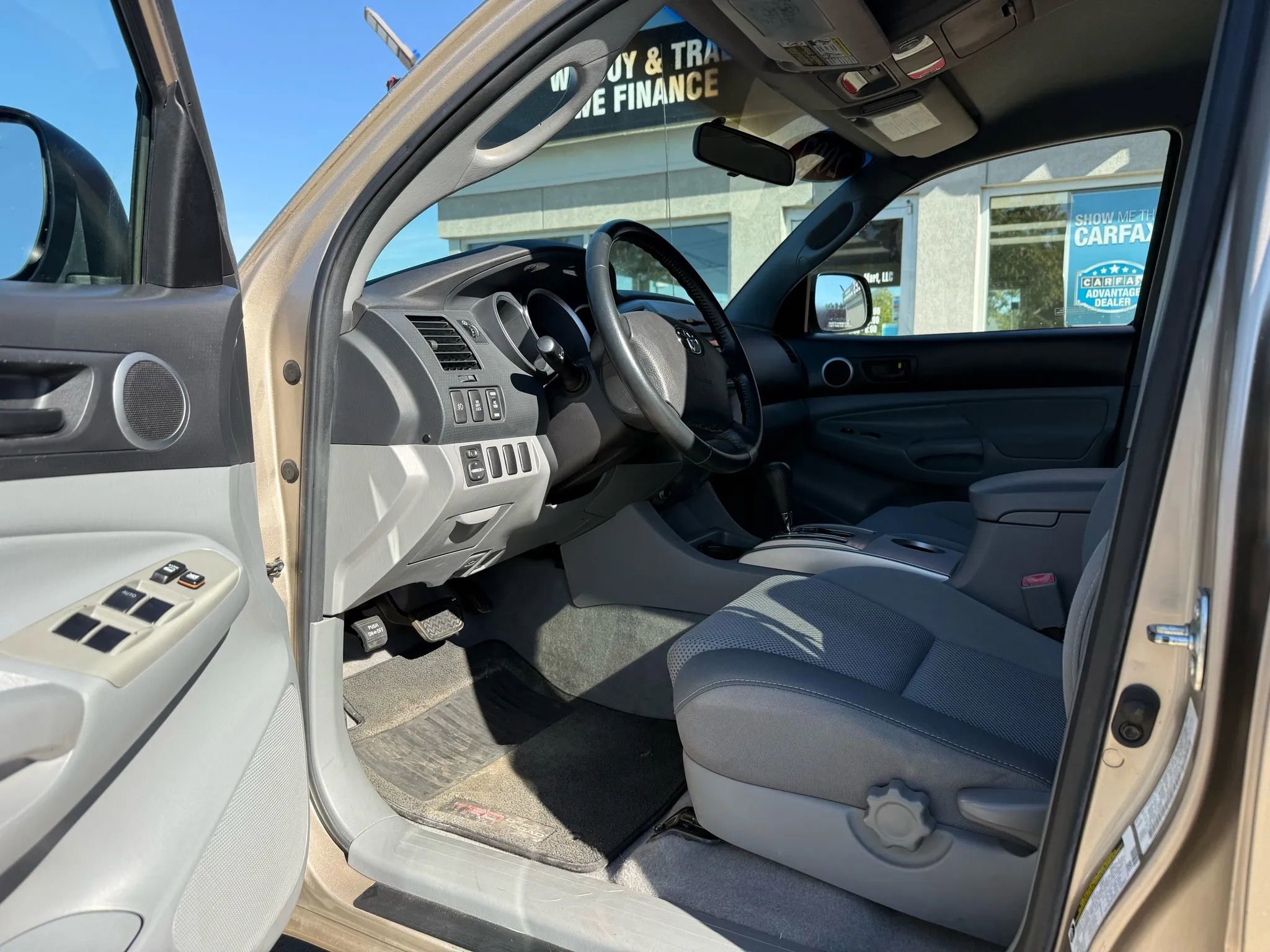 Used 2007 Toyota Tacoma PreRunner RWD image 8