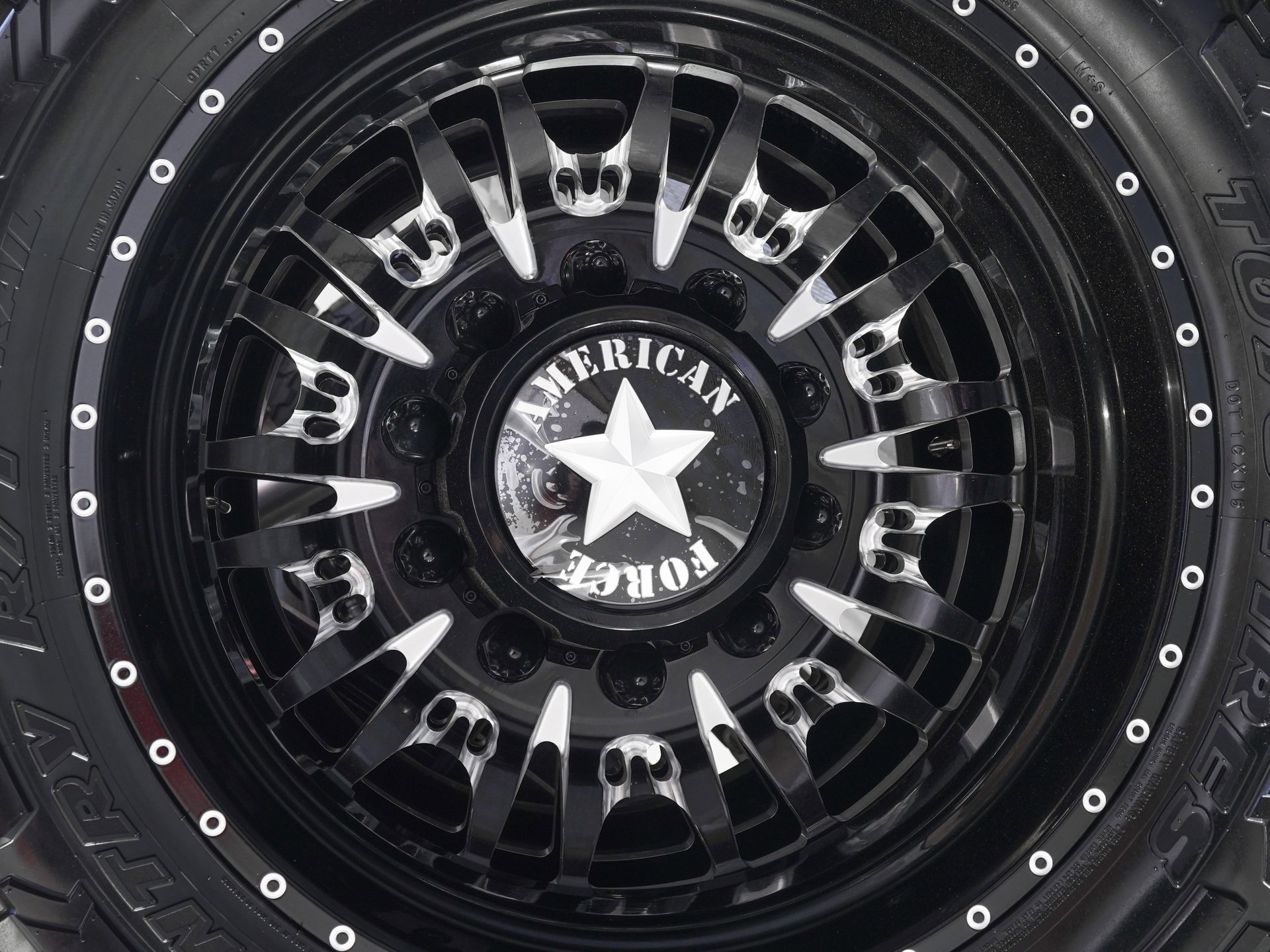 Used 2025 GMC Sierra 3500 Denali Ultimate image 36