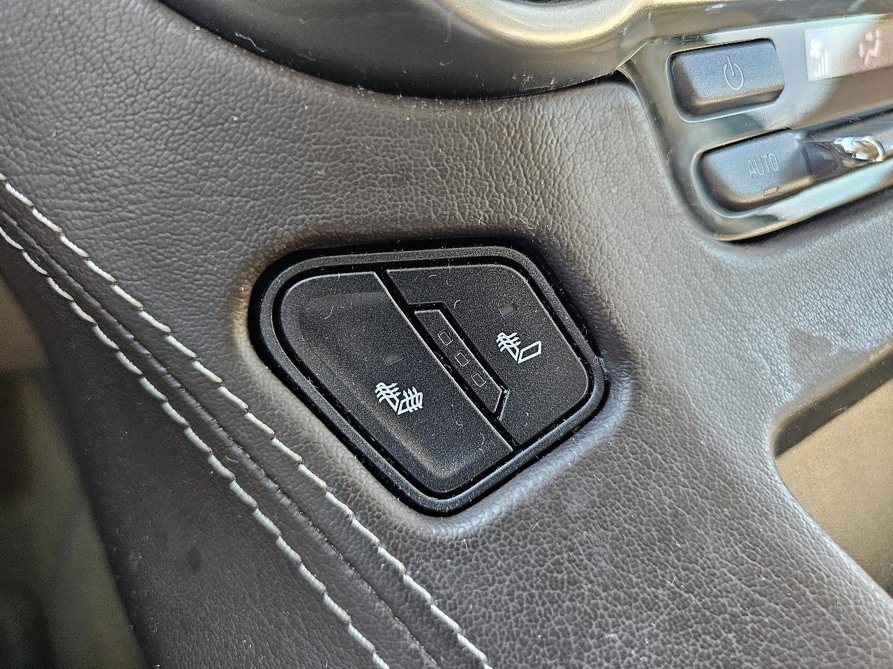 Used 2018 Chevrolet Tahoe LT w/ Luxury Package AWD/4WD image 69