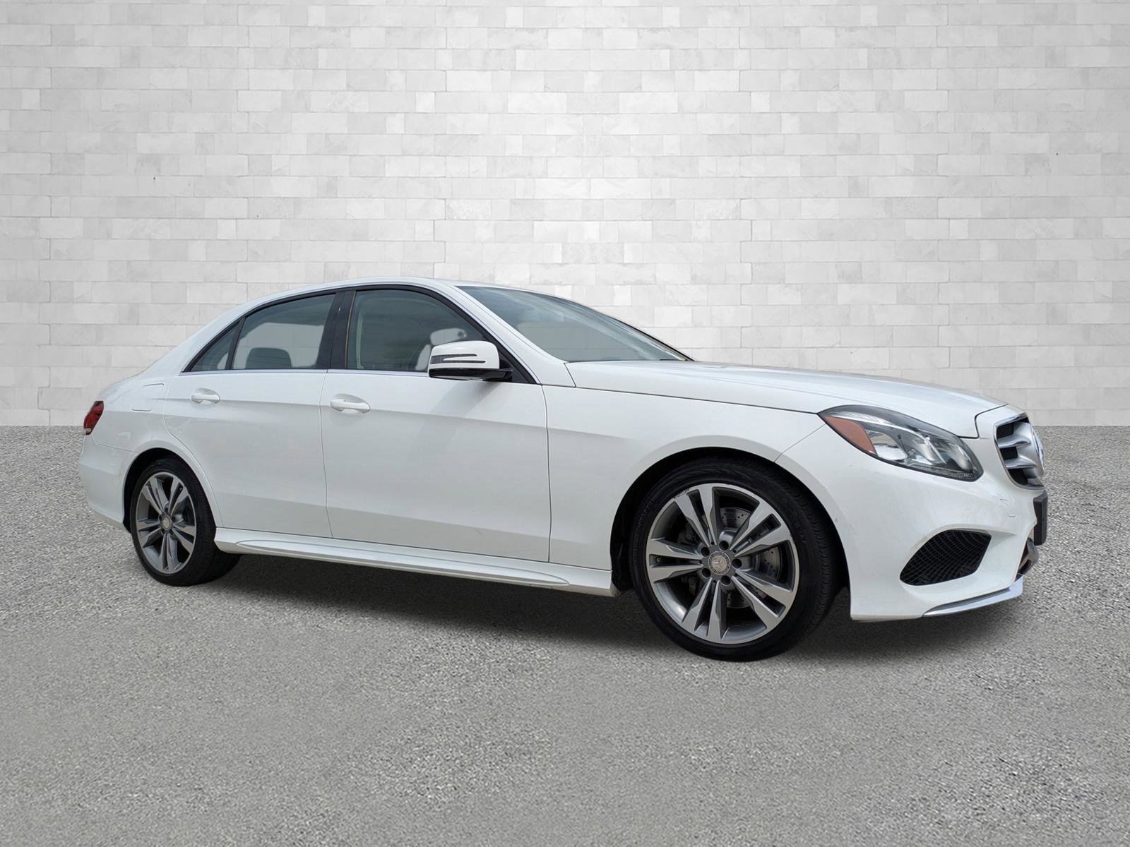 Used 2016 Mercedes-Benz E 350 4MATIC Sedan image 1
