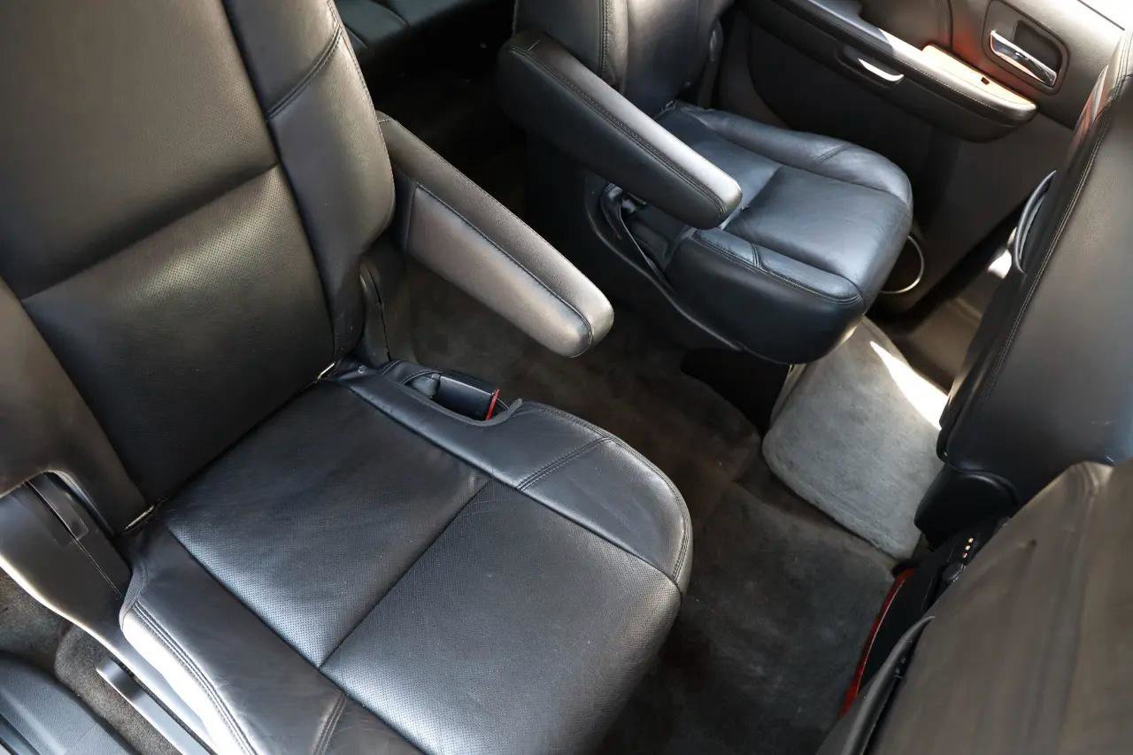 Used 2012 Cadillac Escalade ESV Luxury image 14