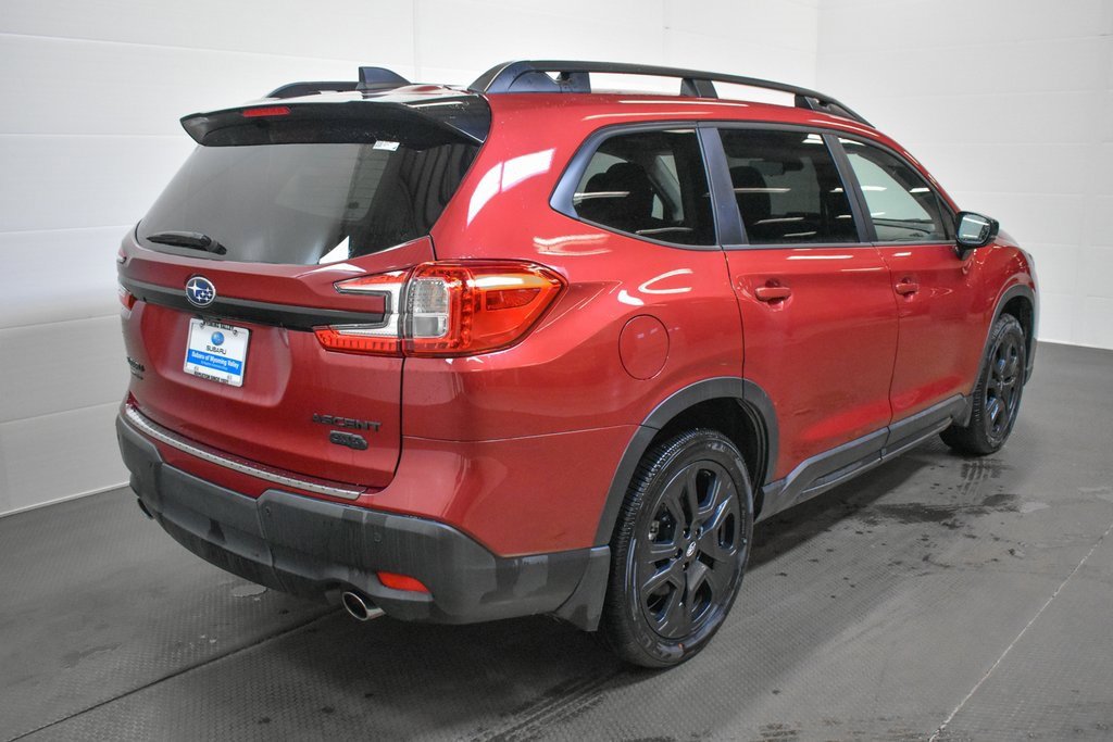 Used 2025 Subaru Ascent Bronze Edition image 5