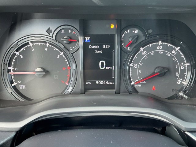Used 2023 Toyota 4Runner SR5 Premium w/ Moonroof Package AWD/4WD image 38