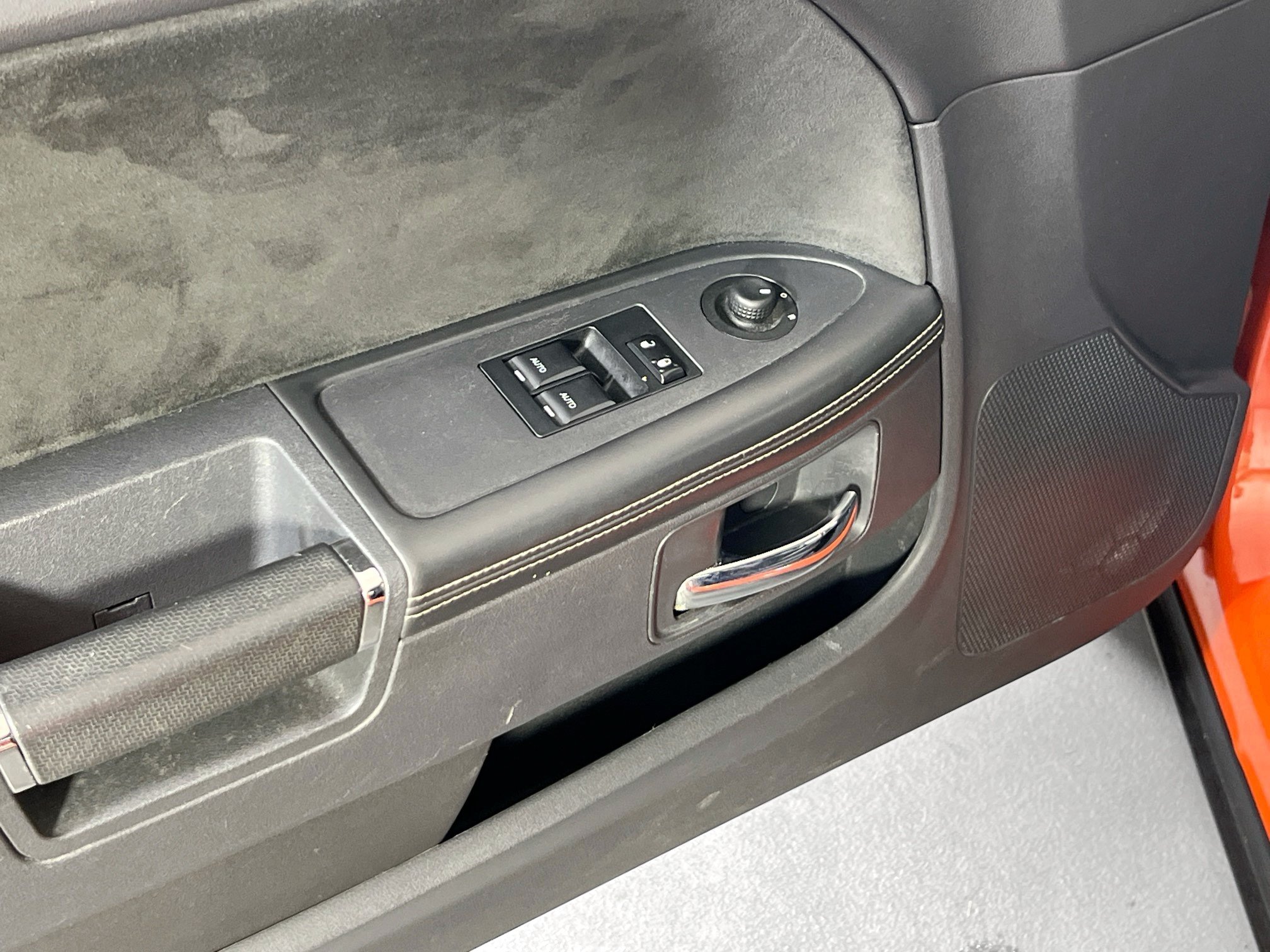 Used 2009 Dodge Challenger SRT8 RWD image 16