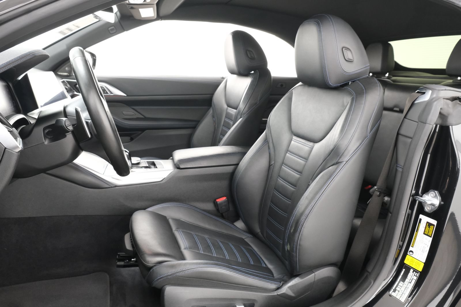 Used 2022 BMW M440i Convertible RWD image 33