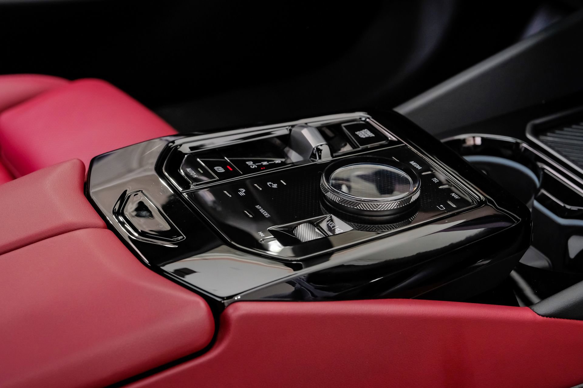 Used 2024 BMW 530i image 30