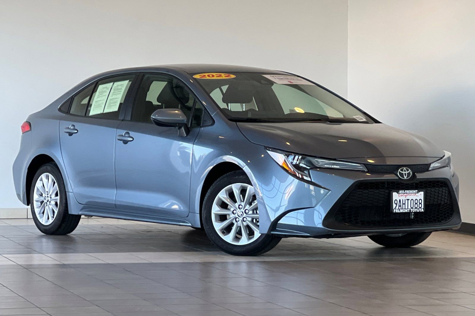 Certified 2022 Toyota Corolla LE w/ LE Convenience Package FWD image 2