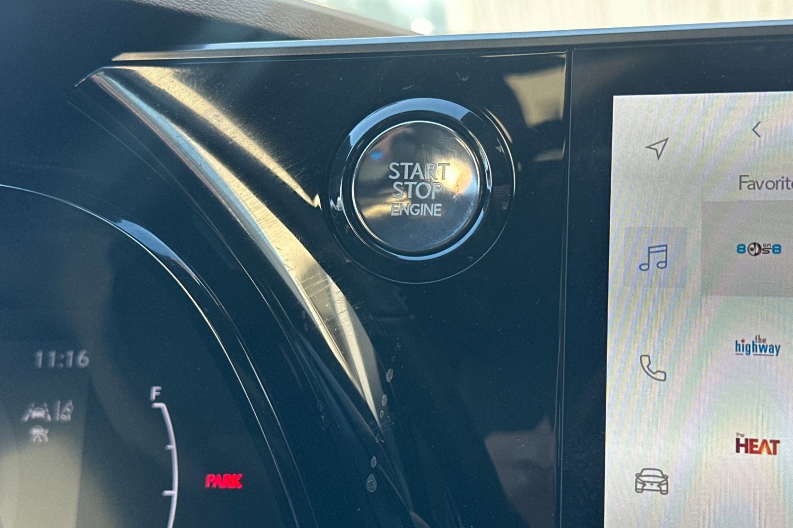 Used 2024 Lexus RX 350 FWD image 33