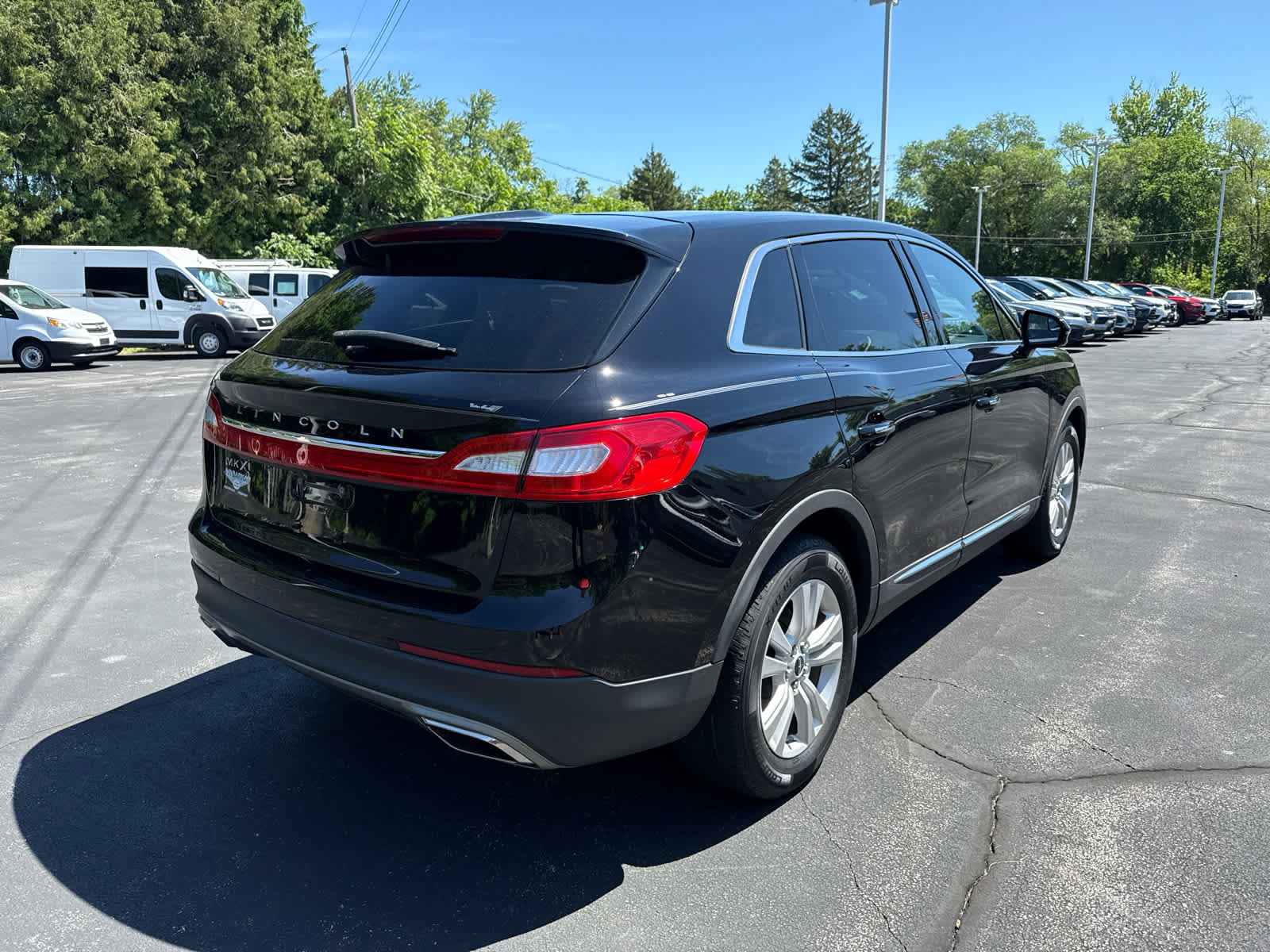 Used 2017 Lincoln MKX Premiere FWD image 3