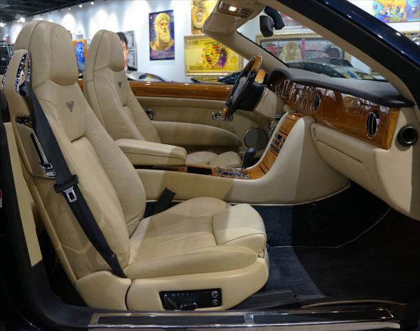 Used 2007 Bentley Azure image 16