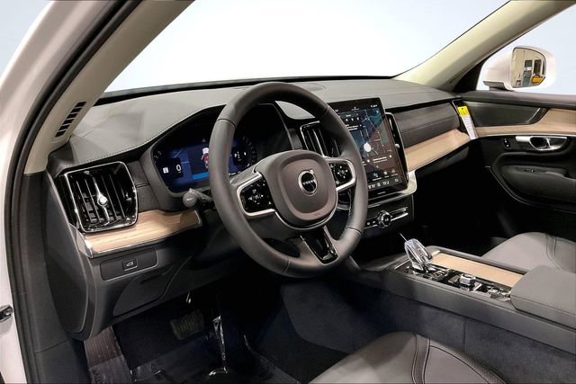 New 2026 Volvo XC90 B6 Plus w/ Protection Package Premier image 8