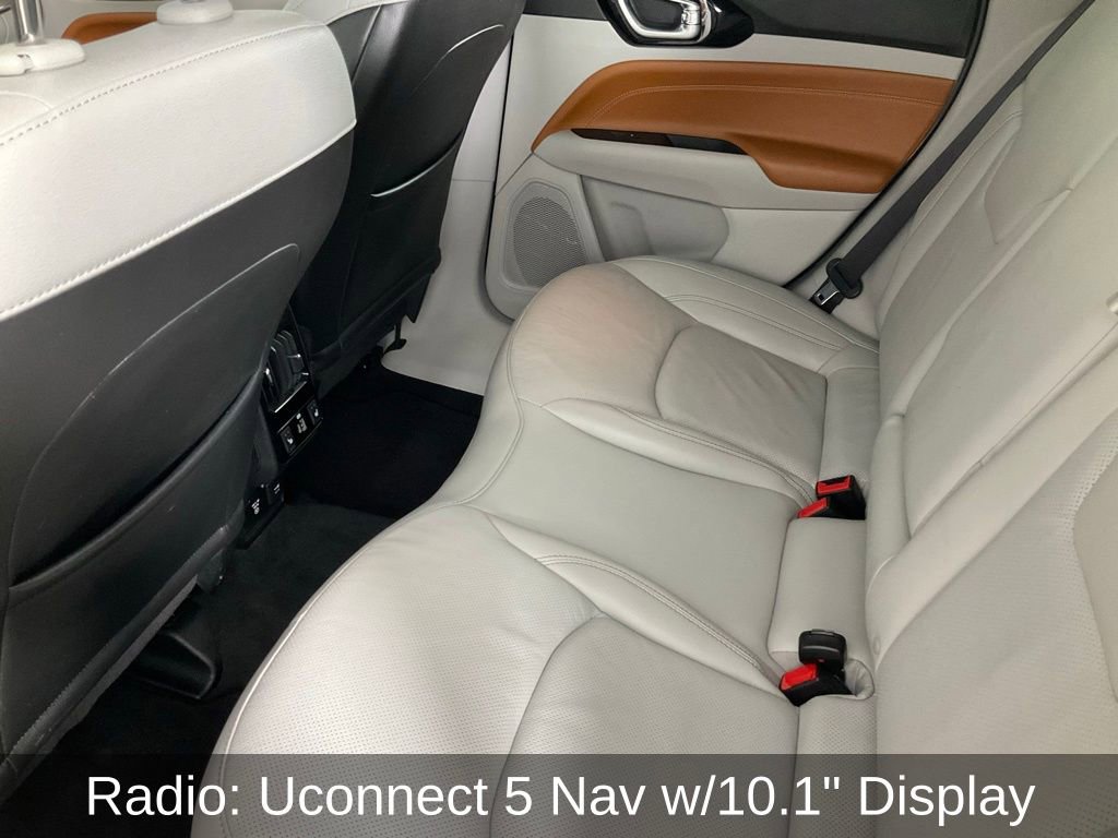 Certified 2022 Jeep Compass Limited w/ Elite Group image 15