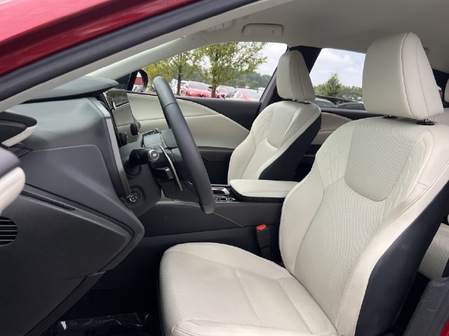 Used 2024 Lexus RX 350 FWD w/ Technology Package image 13