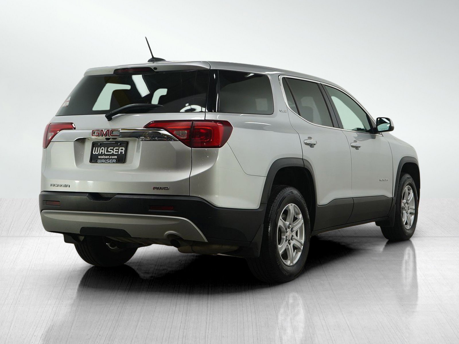 Used 2019 GMC Acadia SLE image 5