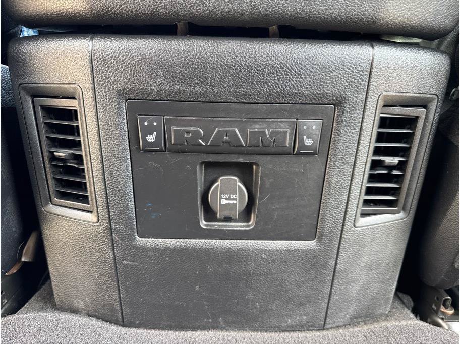 Used 2014 RAM 1500 Laramie w/ Convenience Group AWD/4WD image 27