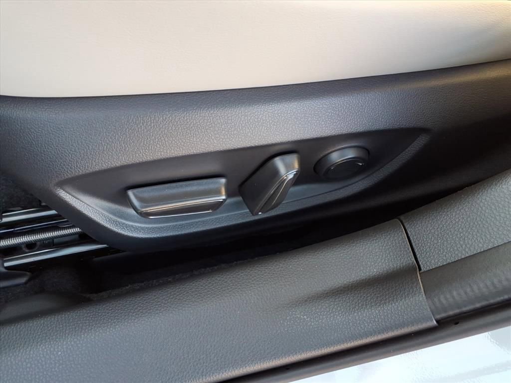 New 2026 Toyota Prius Limited image 12