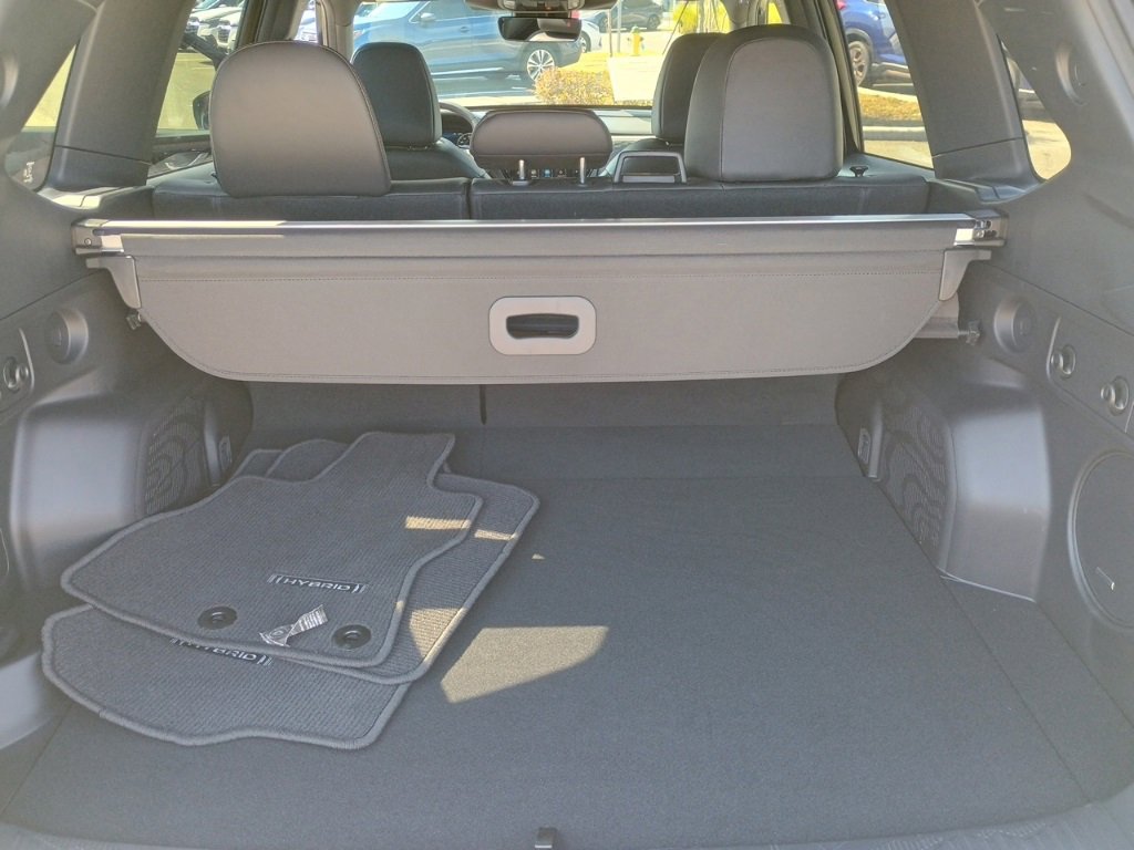 Used 2025 Subaru Forester Sport w/ Popular Package image 18