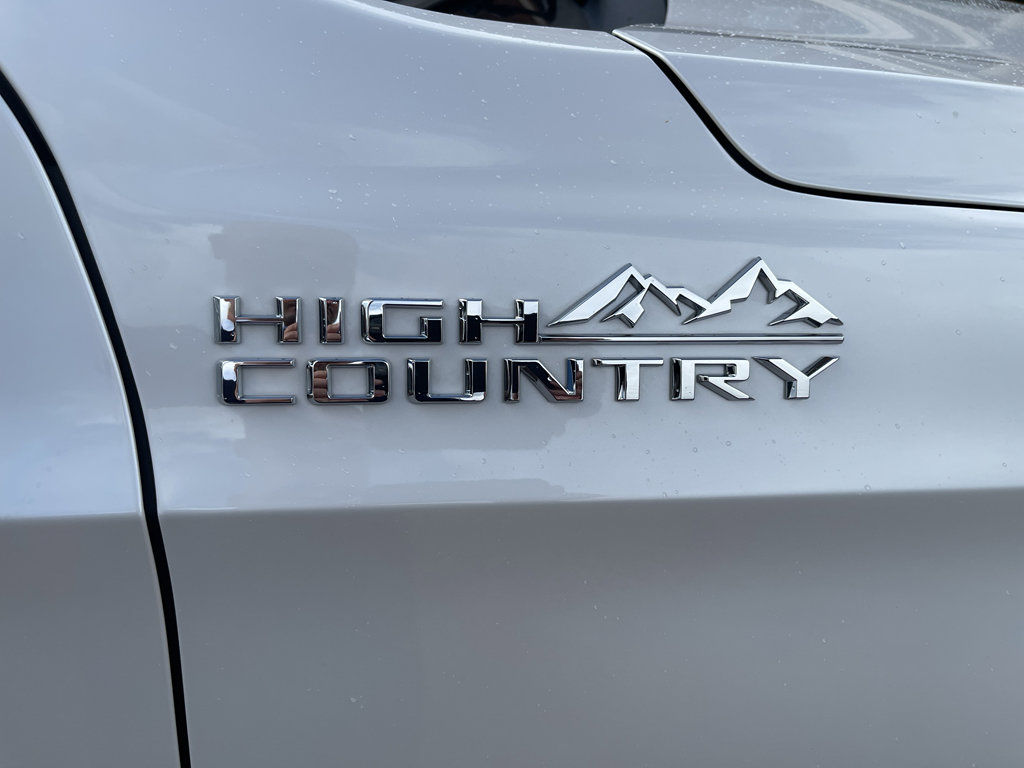 Used 2024 Chevrolet Tahoe High Country w/ Premium Package image 8