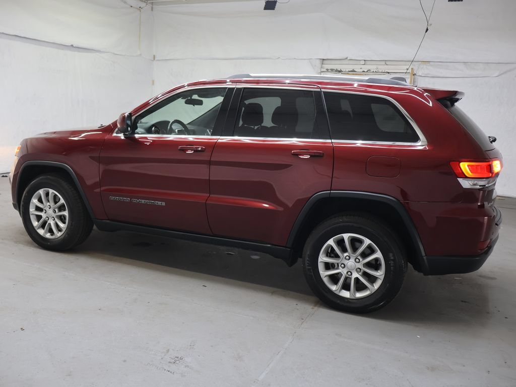 Used 2021 Jeep Grand Cherokee Laredo w/ Security & Convenience Group AWD/4WD image 4