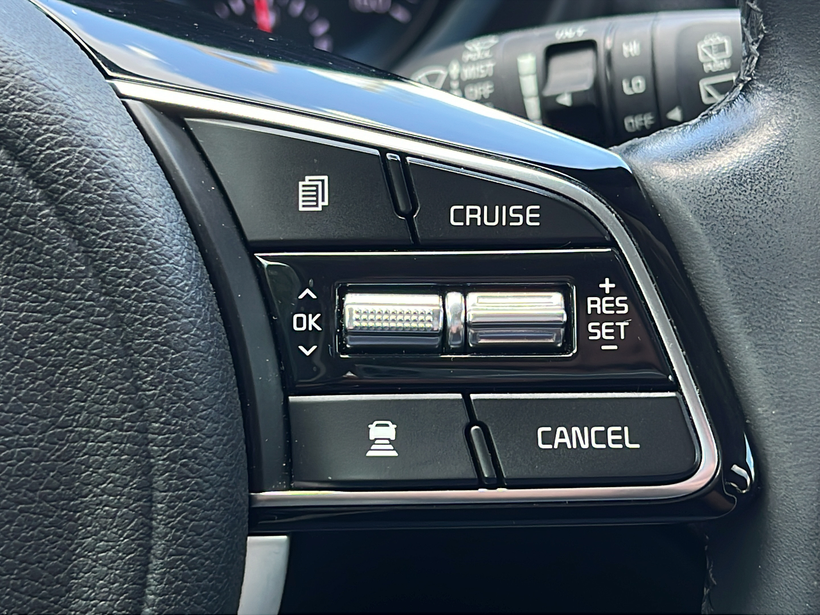 Certified 2022 Kia Sportage EX w/ EX Technology Package FWD image 21