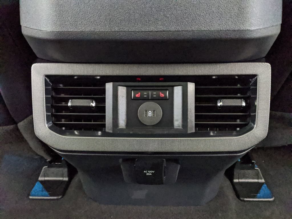 Used 2026 Ford F250 Platinum AWD/4WD image 18
