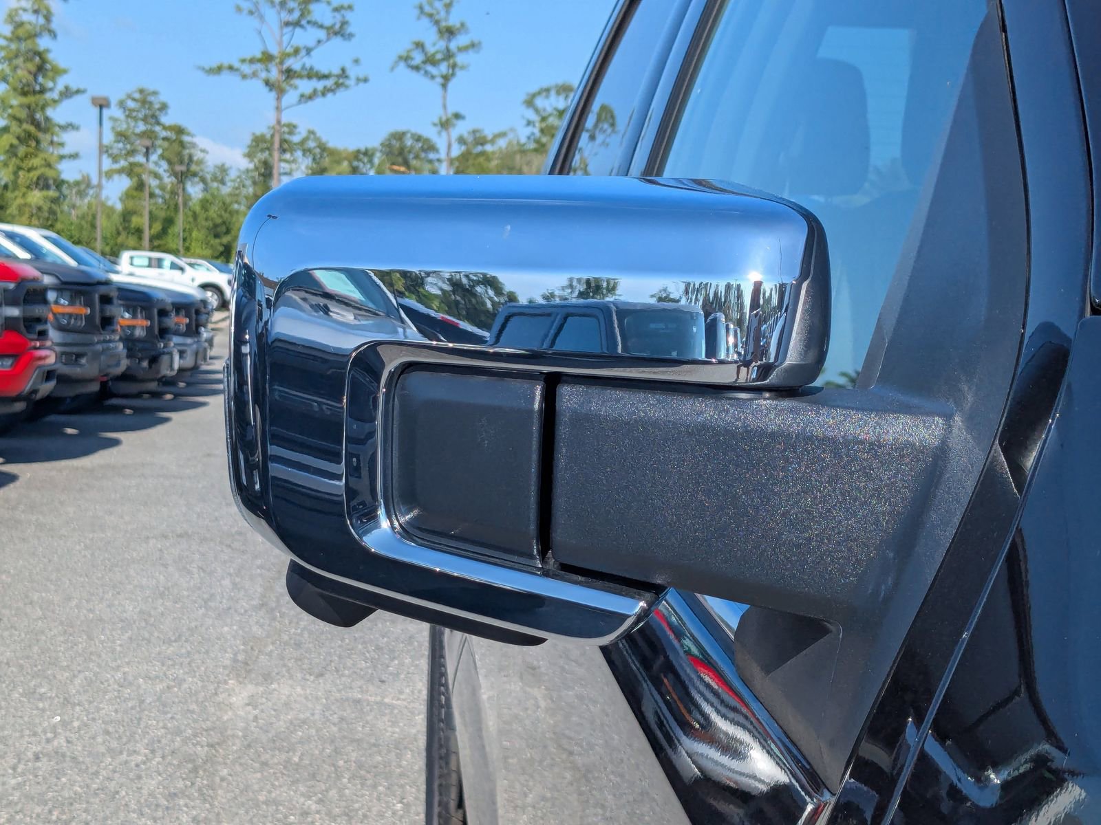 New 2025 Ford F150 Lariat w/ Equipment Group 501A Mid image 12