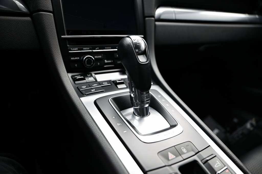 Certified 2016 Porsche 911 Targa 4 image 36