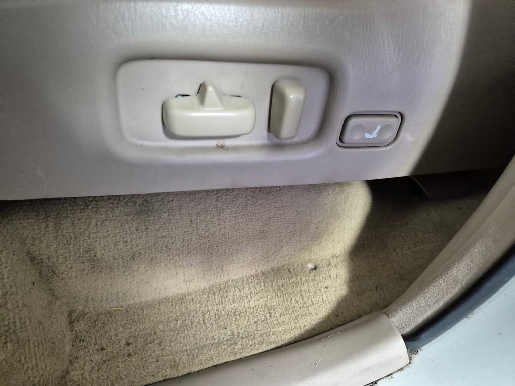 Used 2002 Lexus LX 470 4WD image 15