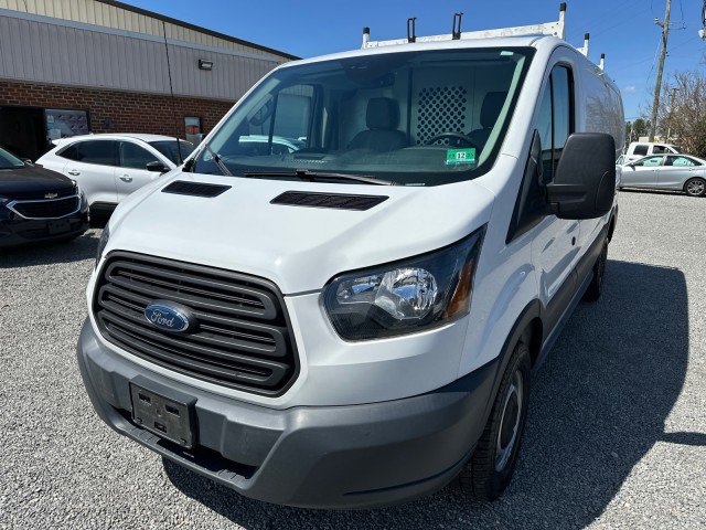 Used 2017 Ford Transit 250 130 Low Roof image 3