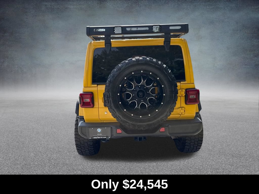 Used 2019 Jeep Wrangler Unlimited Sahara w/ Uconnect 4C Nav & Sound Group AWD/4WD image 4
