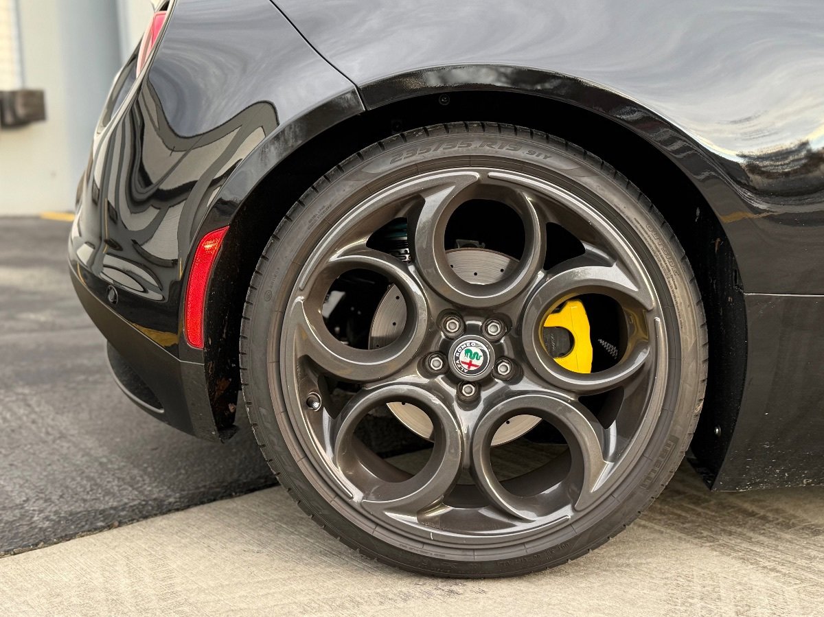 Used 2017 Alfa Romeo 4C w/ Coupe Track Package 1 image 13