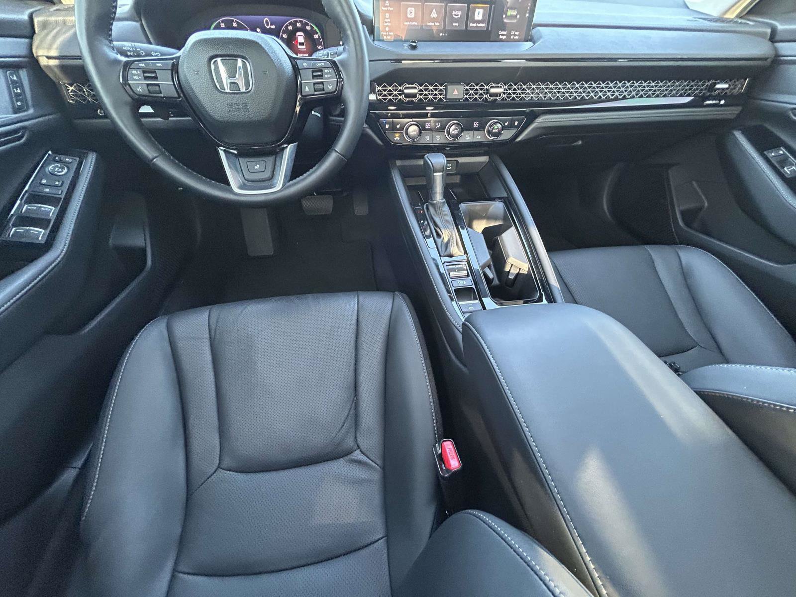Used 2025 Honda Accord Touring image 14
