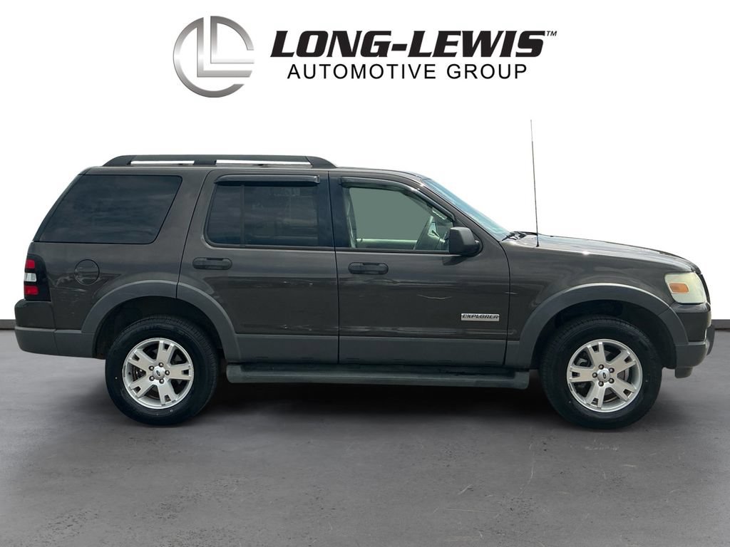 Used 2006 Ford Explorer XLT RWD image 8