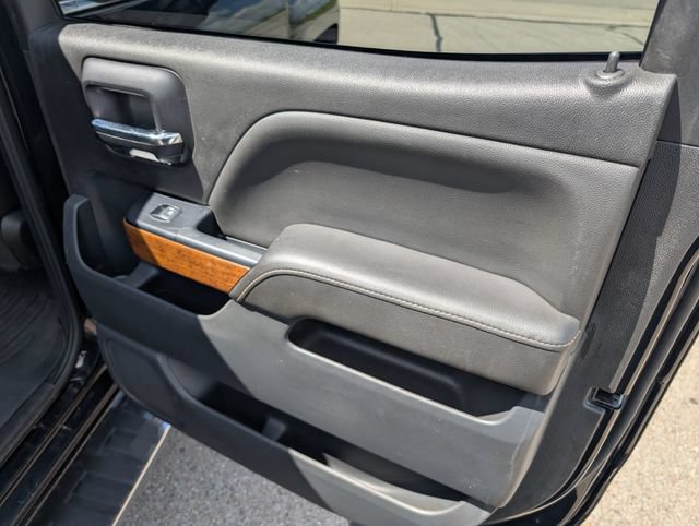 Used 2018 Chevrolet Silverado 2500 High Country w/ Duramax Plus Package AWD/4WD image 6