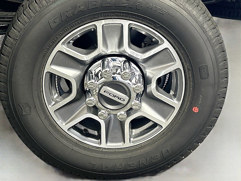 New 2025 Ford F350 XLT w/ 360-Degree Camera Package AWD/4WD image 26