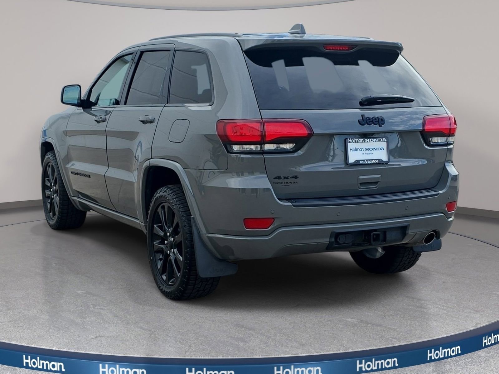 Used 2019 Jeep Grand Cherokee Altitude AWD/4WD image 8