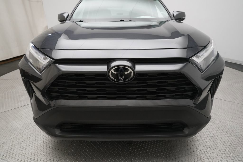Used 2025 Toyota RAV4 XLE image 21