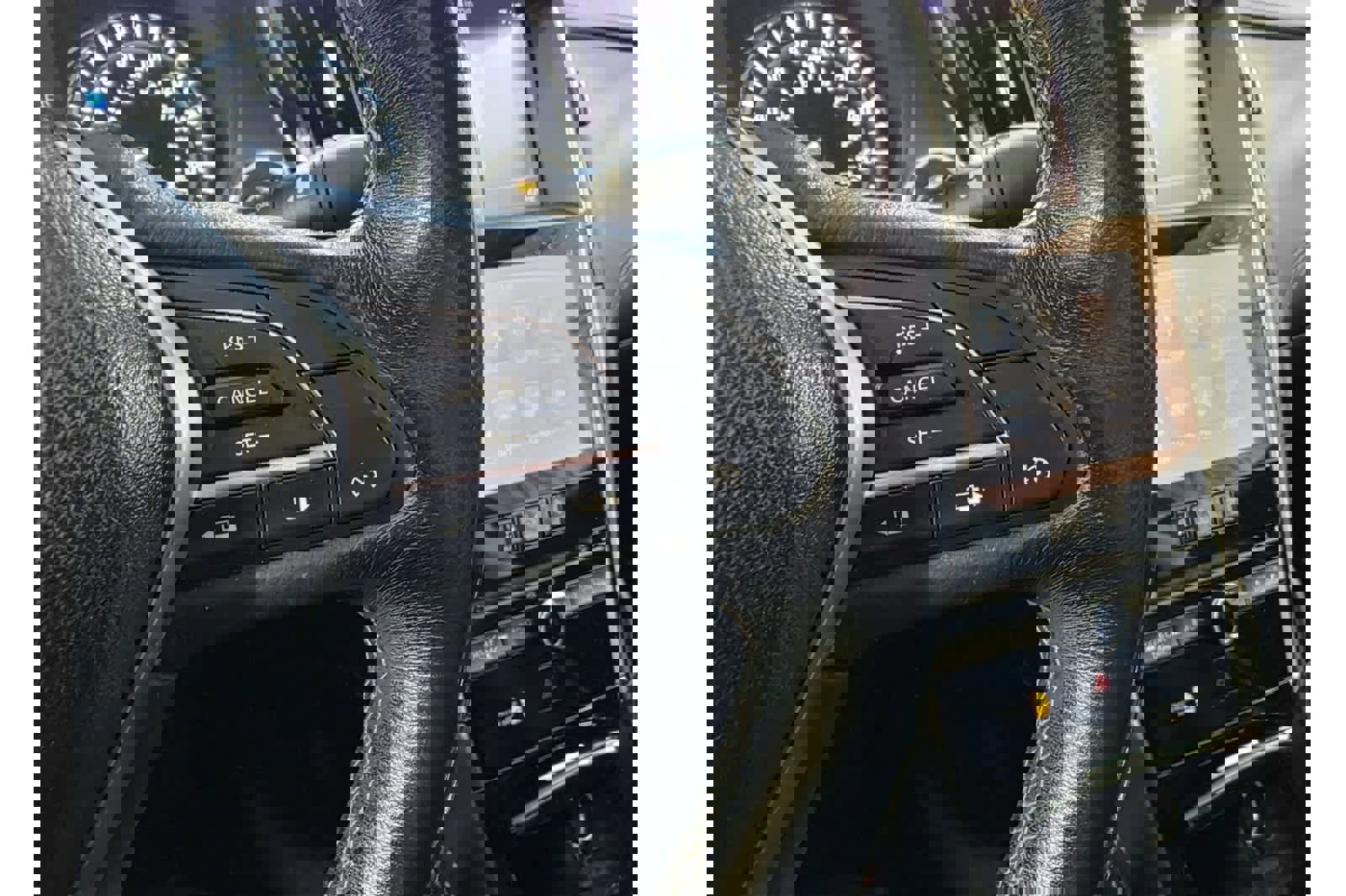 Used 2018 INFINITI Q50 Luxe w/ Cargo Package (L95) image 25