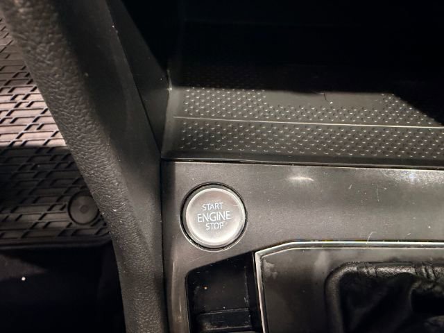 Used 2020 Volkswagen Tiguan S AWD/4WD image 34