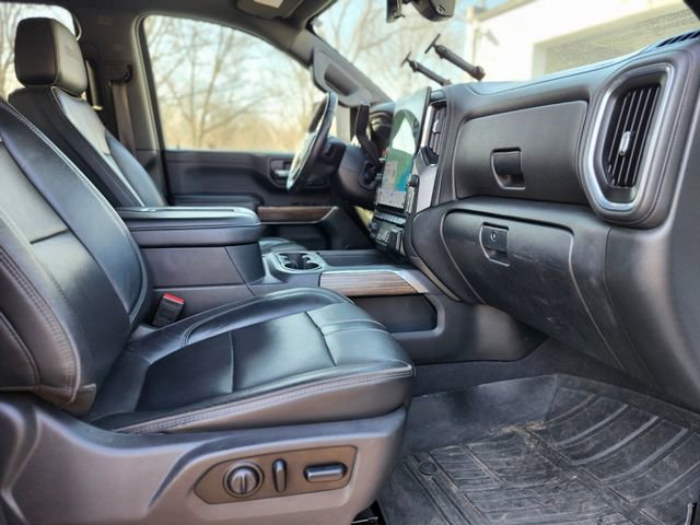Used 2020 Chevrolet Silverado 2500 High Country w/ Z71 Off-Road Package image 11