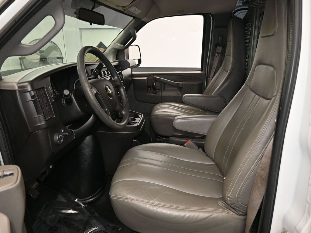 Used 2019 Chevrolet Express 2500 image 11