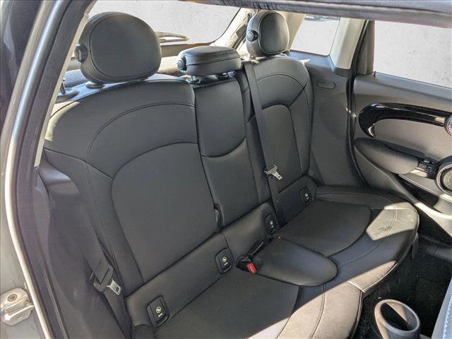 Used 2018 MINI Cooper S image 19