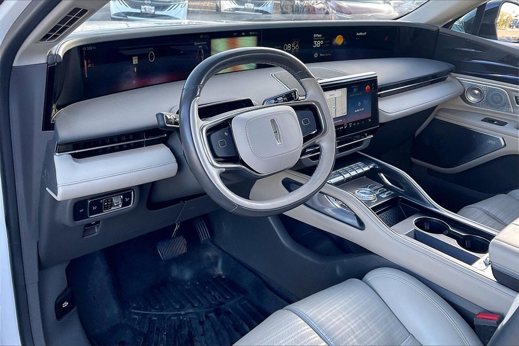 Used 2024 Lincoln Nautilus Reserve w/ Equipment Group 203A image 12