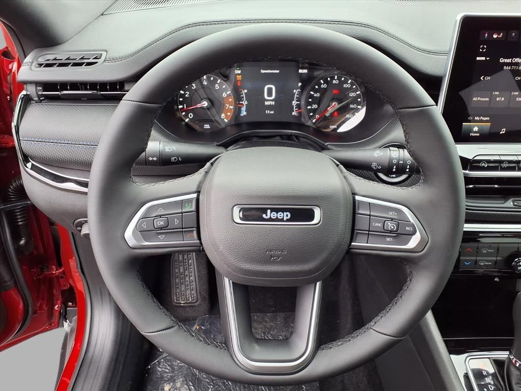 New 2026 Jeep Compass Latitude image 14