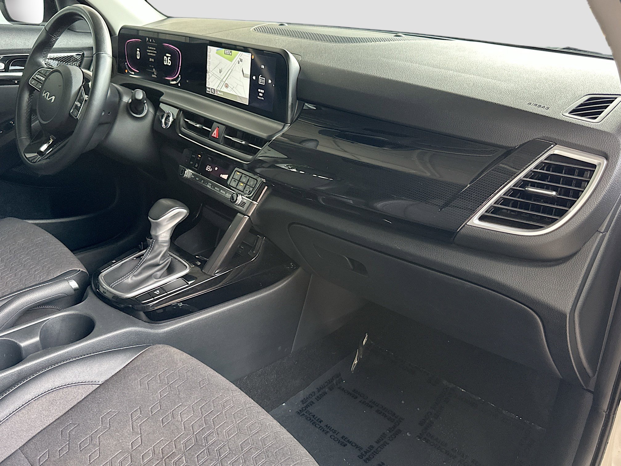 Used 2025 Kia Seltos S image 28