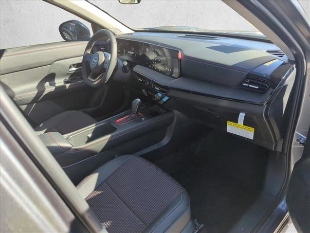 New 2026 Nissan Kicks SR image 17